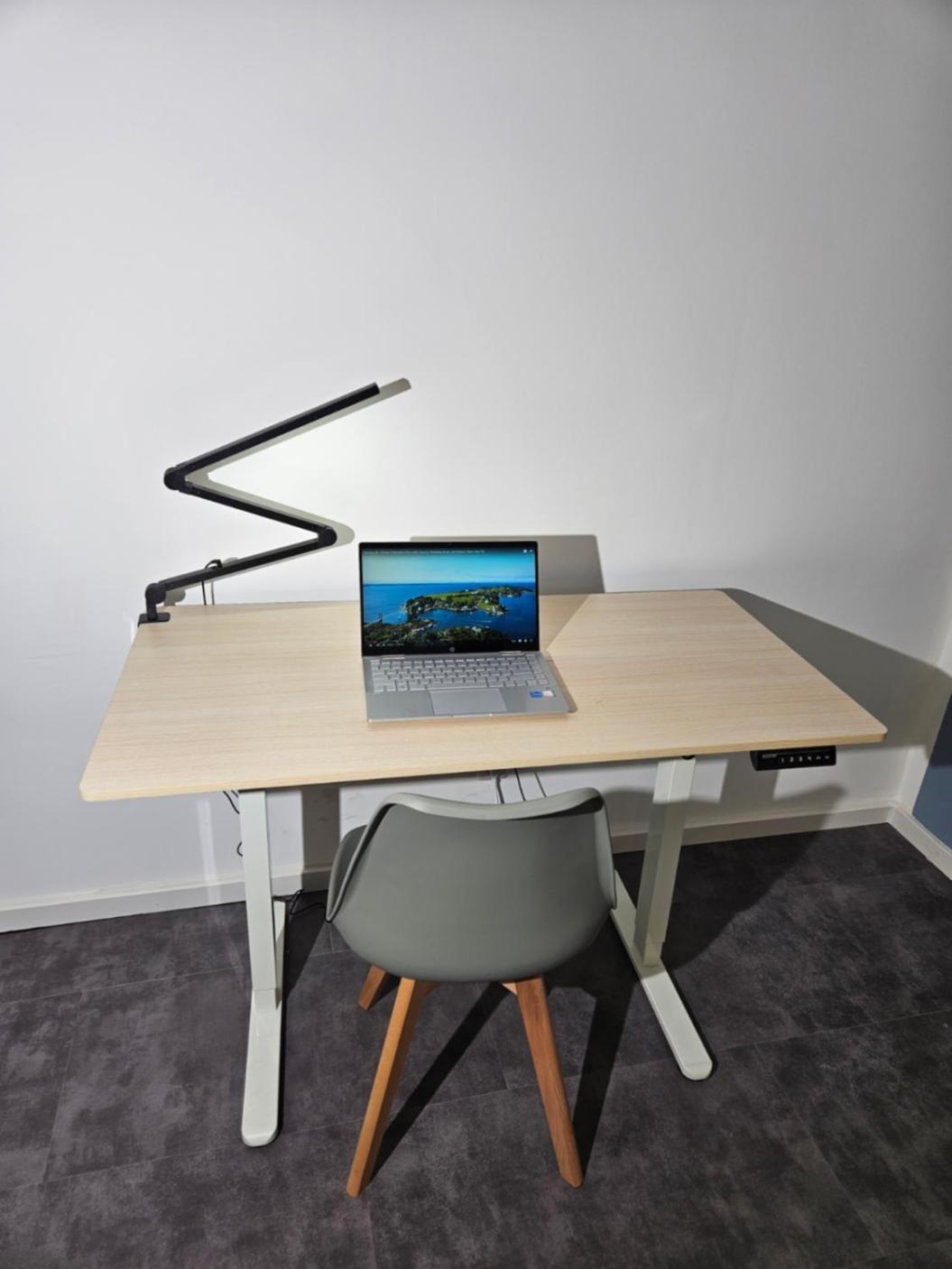 Modern Homes - Voll Ausgestatte Wohnung - Balkon - Hotelbetten - 4K Tv - Wlan Moers Exterior foto